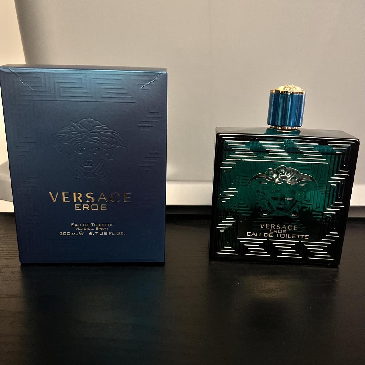 P0 (2) Versace Green and Blue Fragrance - Image 1
