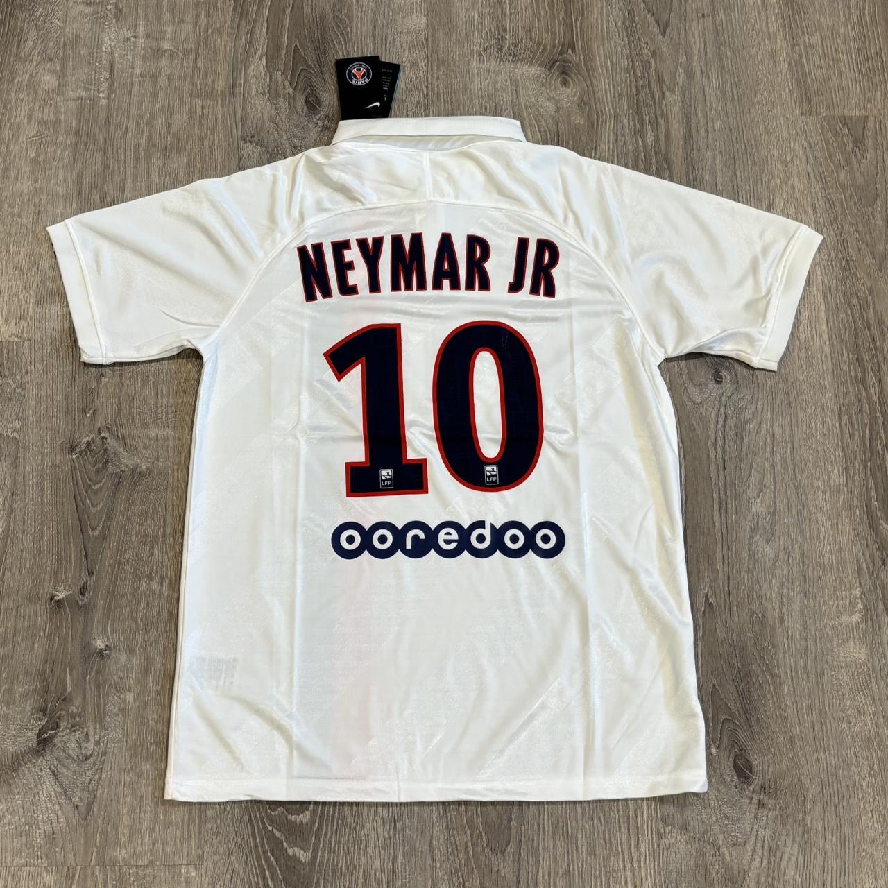 P0 Nike Men's White Shirt - Image 1