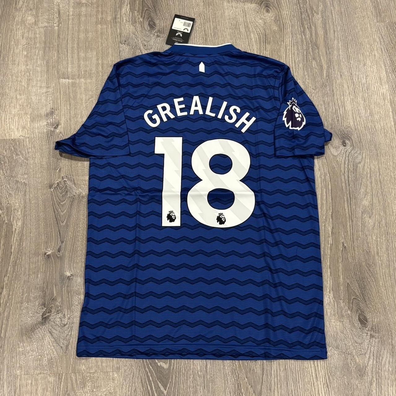 P0 Hummel Men's Blue and Navy Shirt - Image 1