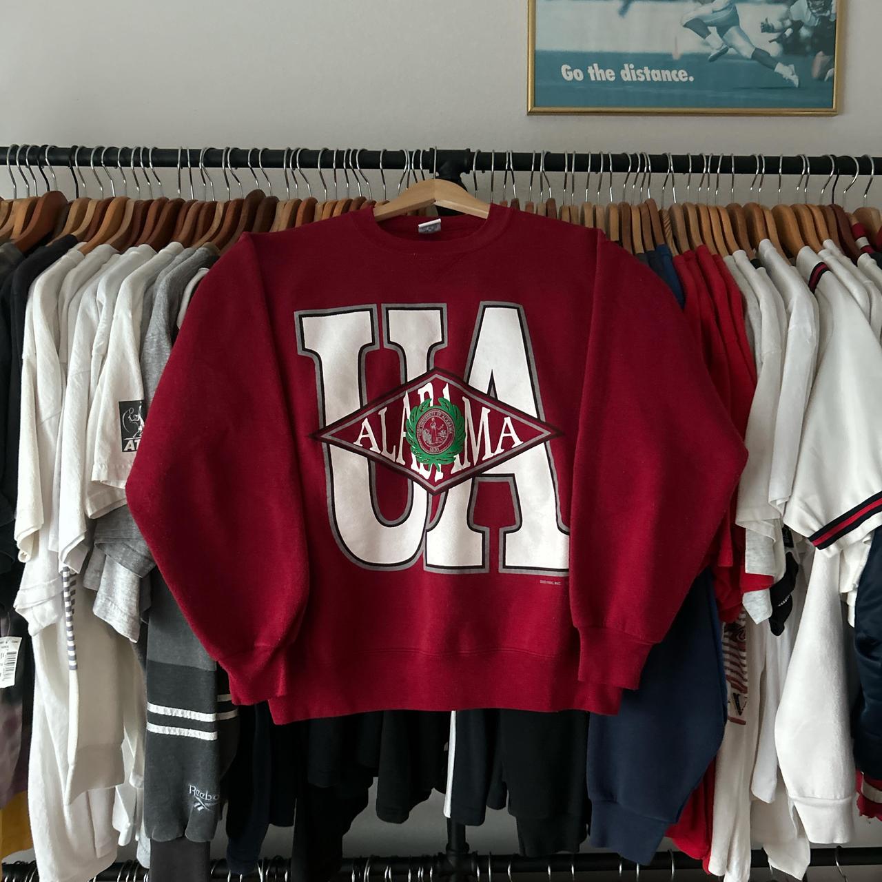 P0 Russell Athletic Men's Red and White Sweatshirt - Image 1