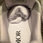 Dior Men's Grey and Cream Trainers - Image 7