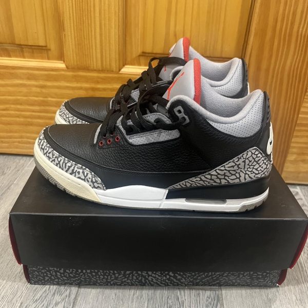 Jordan Men's Black and Grey Trainers