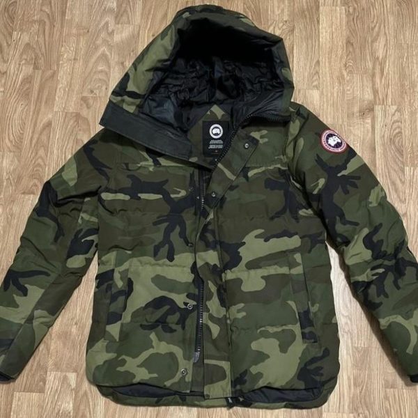 Canada Goose Men's Khaki and Green Coat