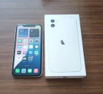 iPhone 11 - Image 3