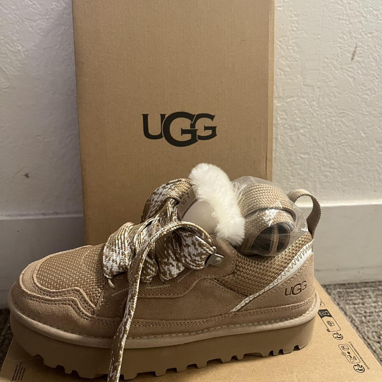 P0 UGG Women's Tan and Brown Trainers - Image 1