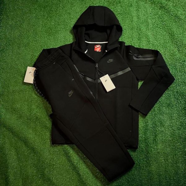 Nike Men's Black Hoodie