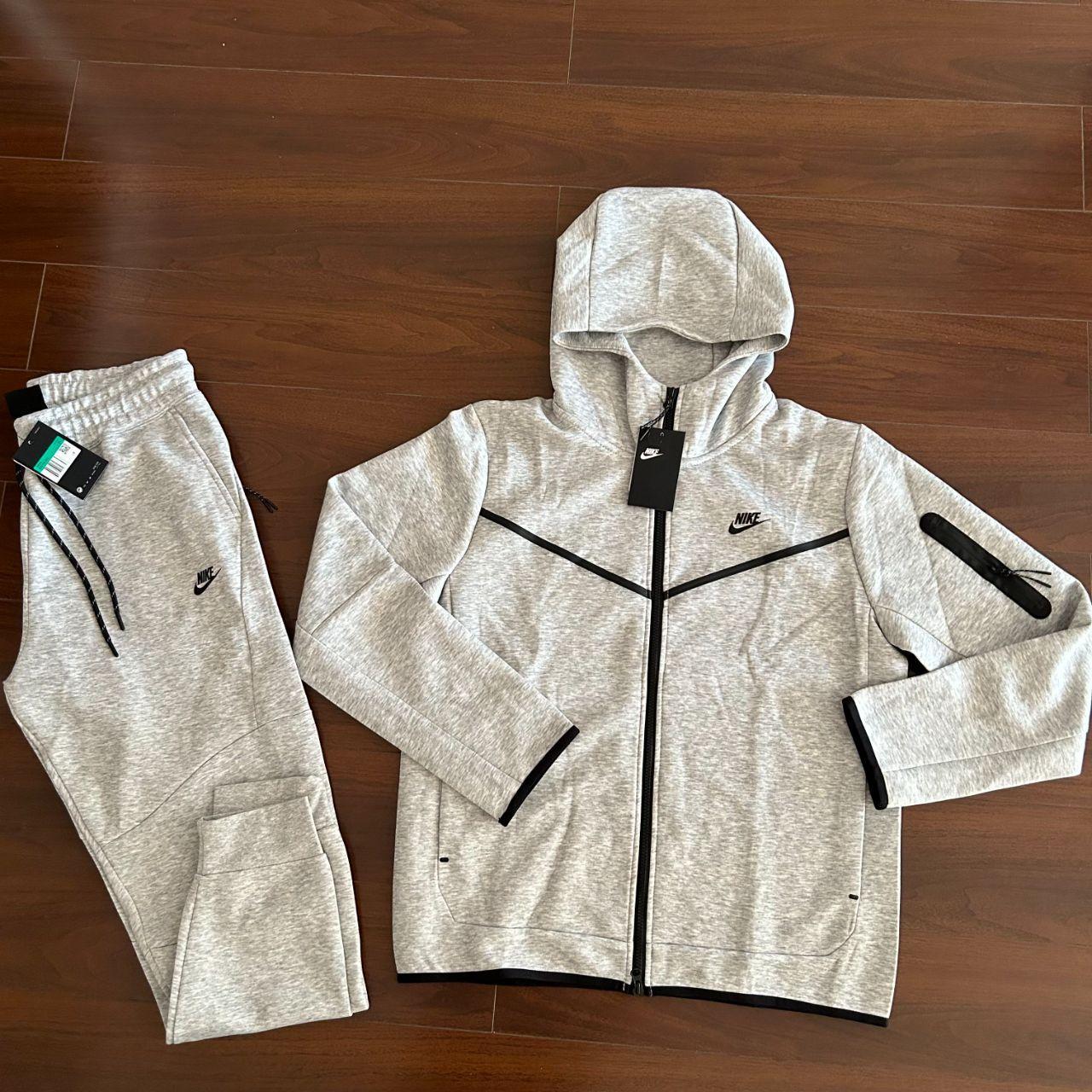 P0 Nike Men's Grey Hoodie - Image 1