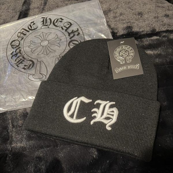 Men's Black and White Hat