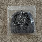 Men's Grey and Black Hat - Image 2