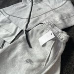 Nike Men's Grey Hoodie - Image 6