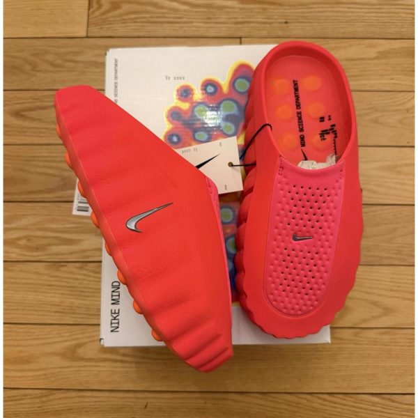 Nike Men's Red Footwear