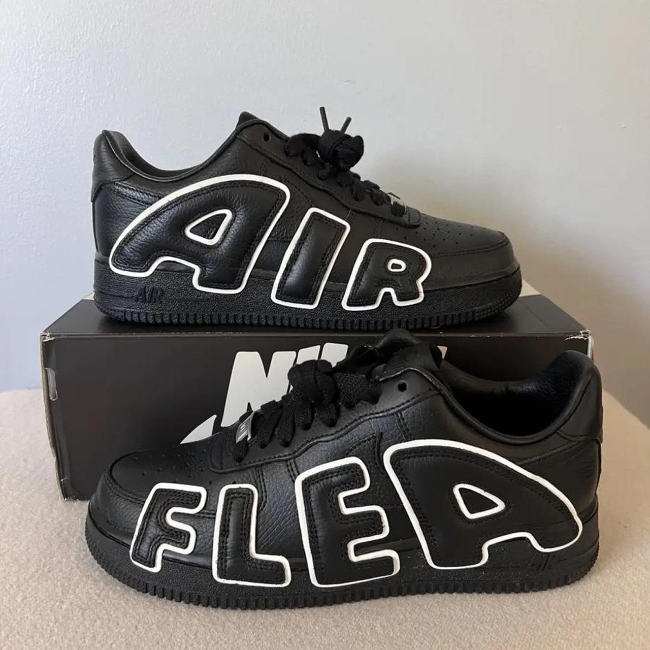 P0 Nike Men's Black Trainers - Image 1