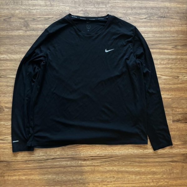 Nike Men's Black T-shirt