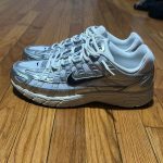 Nike Men's White and Grey Trainers - Image 3