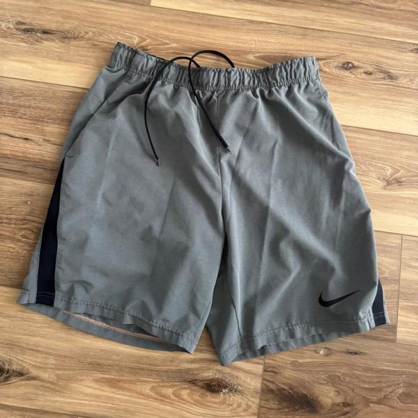 Nike Men's Grey and Khaki Shorts