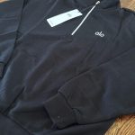 Alo Yoga Men's Black Sweatshirt - Image 2